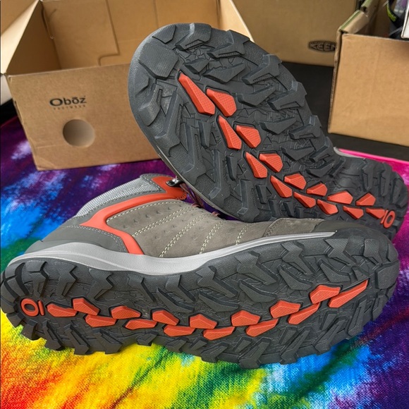 Oboz Men's Gray and Orange Hiking Shoes - Picture 2 of 3
